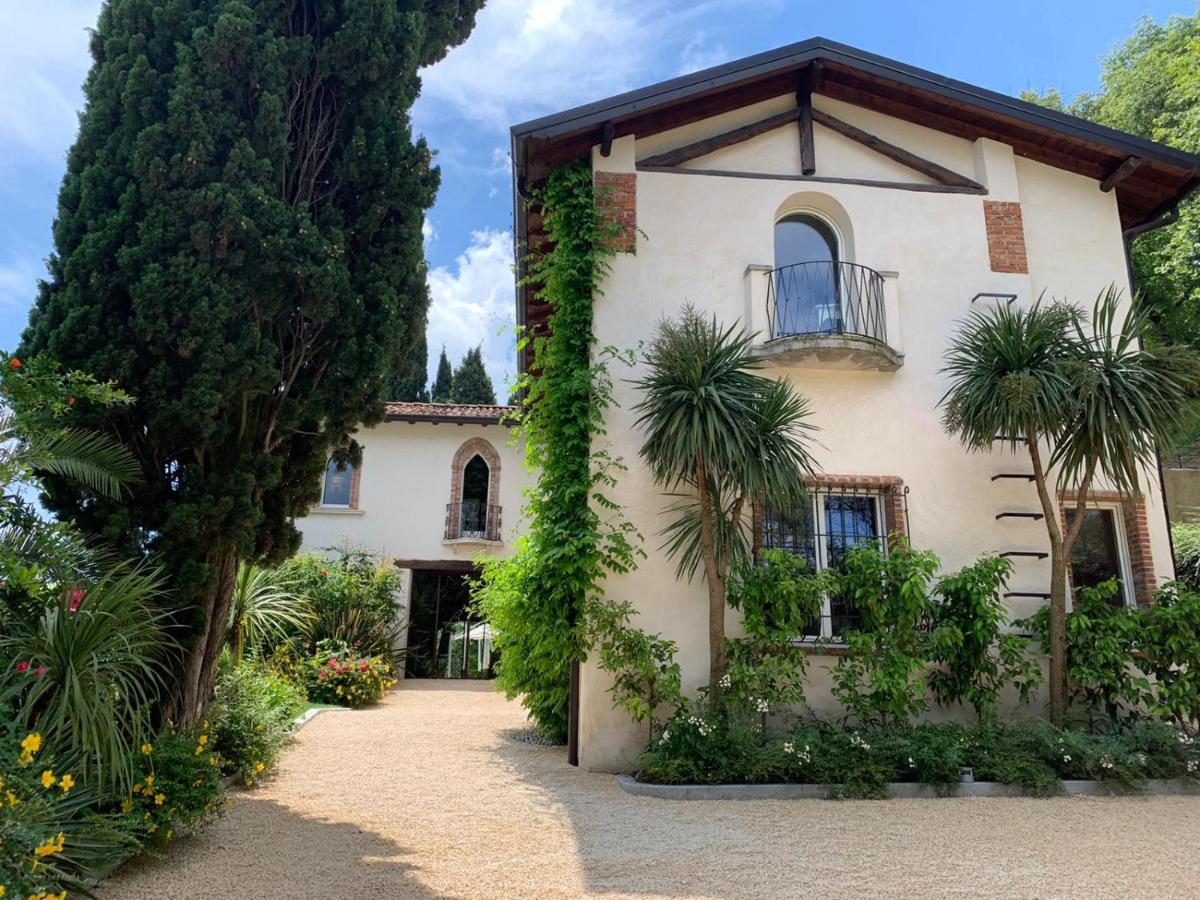 Villa Borgo Il Mezzanino Saló Exterior foto